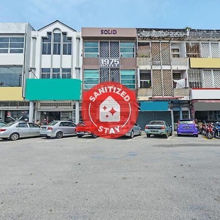 Oyo 90662 The 1975 Hotel Empire Kuantan Kültér fotó